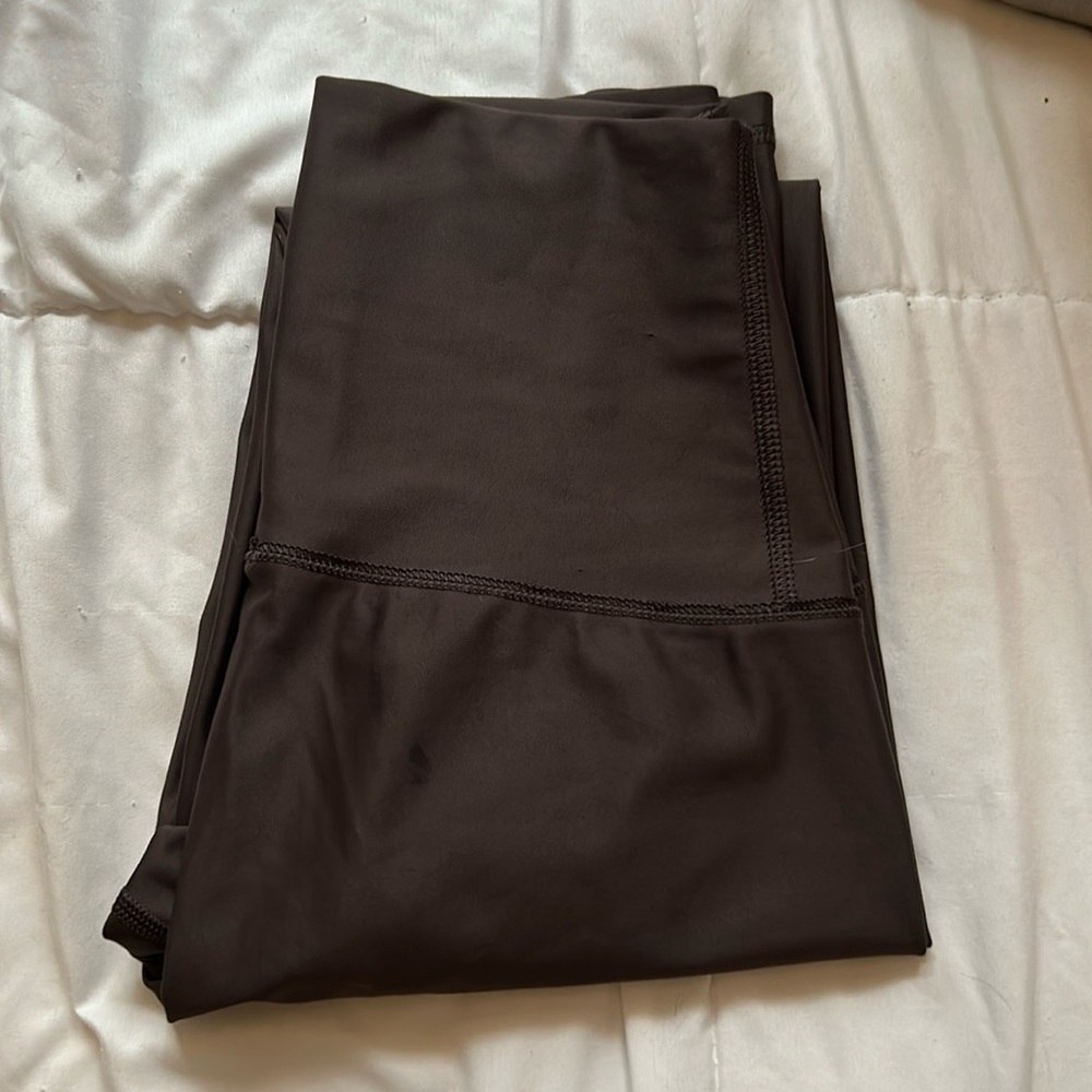 OFFLINE AERIE PURPLE LEGGINGS - Picture 3 of 8